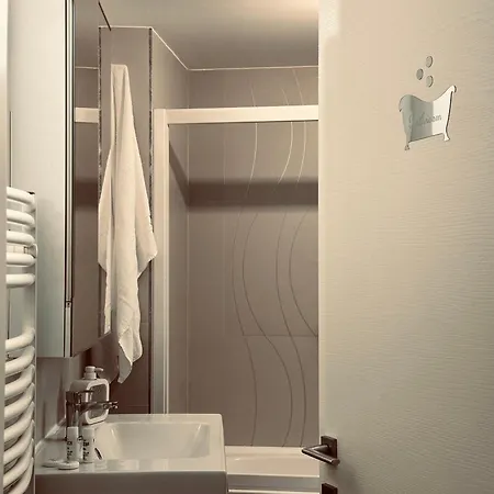 Apartment Allure *